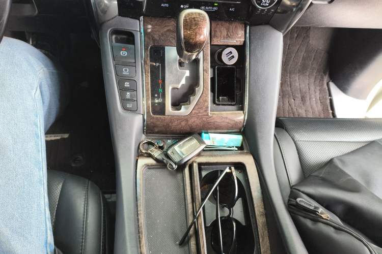 Used Toyota Vellfire 2019 Dual-Engine 2.5L HV Prestige Edition