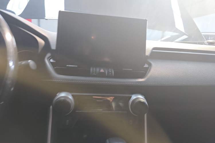 Used Toyota RAV4 2021 2.0L CVT Two-Wheel Drive Urban Edition
