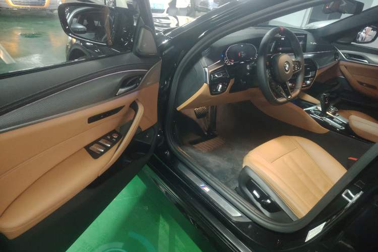 Used BMW 5 Series 2020 530Li Luxury Edition M Sport Package
