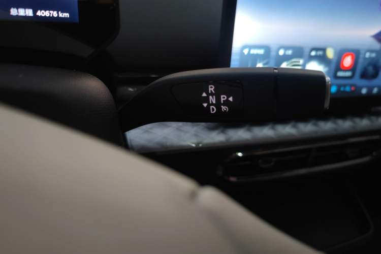 Used JAC Yiwei 3 2023 505 km Championship Edition
