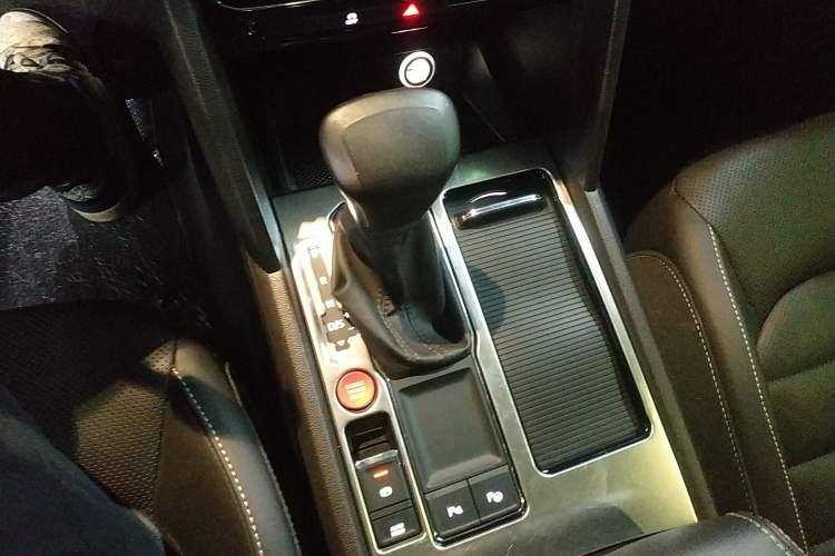 Used Volkswagen Teramont 2019 330TSI Two-Wheel-Drive Luxury Edition China VI Standard
