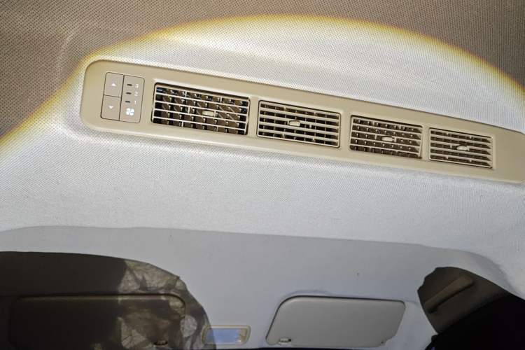 Used Wuling Hongguang V 2019 1.5L Enjoyment Version China VI LAR Headliner