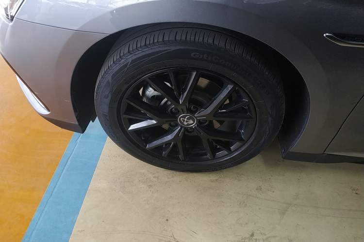 Used BYD Han 2023 DM-i Champion Edition 121KM Prestige Model