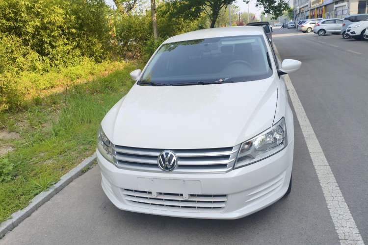 Used Volkswagen Santana 2015 1.6L Manual Fashion Edition Front