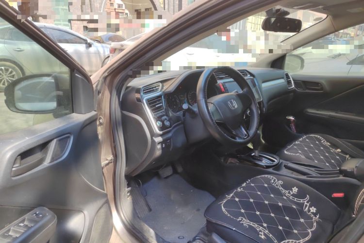 Used Honda Gienia 2017 1.5L CVT Comfort Version Driver Seat