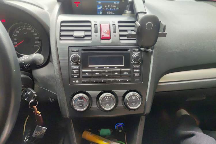 Used Subaru XV 2012 2.0i Elite Edition Audio And AC Panel