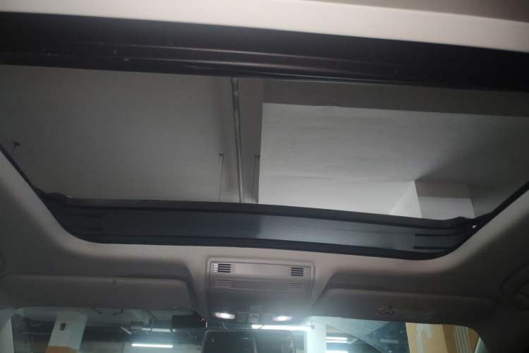 Used Volkswagen Sagitar 2020 280TSI DSG Comfort Version China VI Standard Headliner