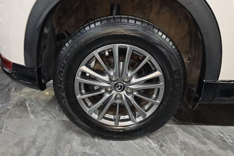 Used Mazda CX-5 2021 2.0L Automatic Two-Wheel Drive Smart Version Right Rear Wheel Hub