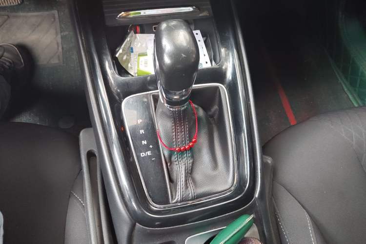 Used Roewe i5 2020 1.5L Automatic 4G Connected Linghao Edition Gear Lever