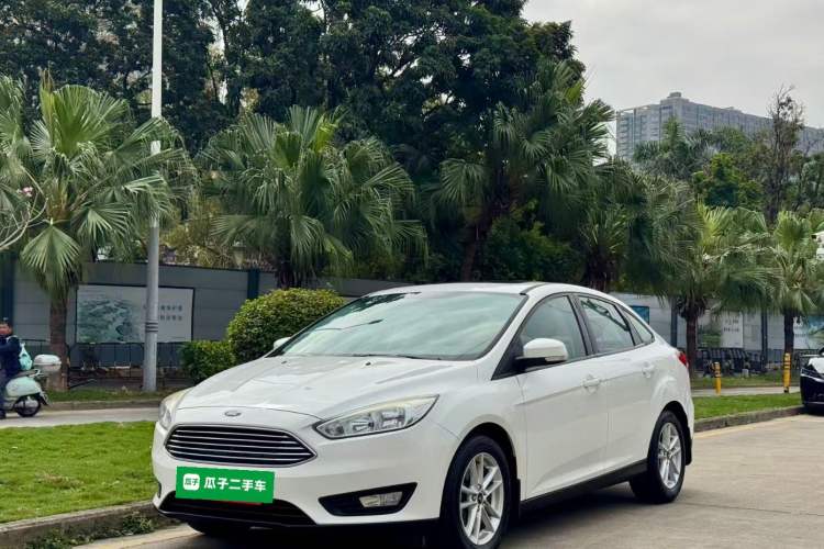 Used Ford Focus 2018 Sedan Classic 1.6L Automatic Trendy SmartDrive Edition