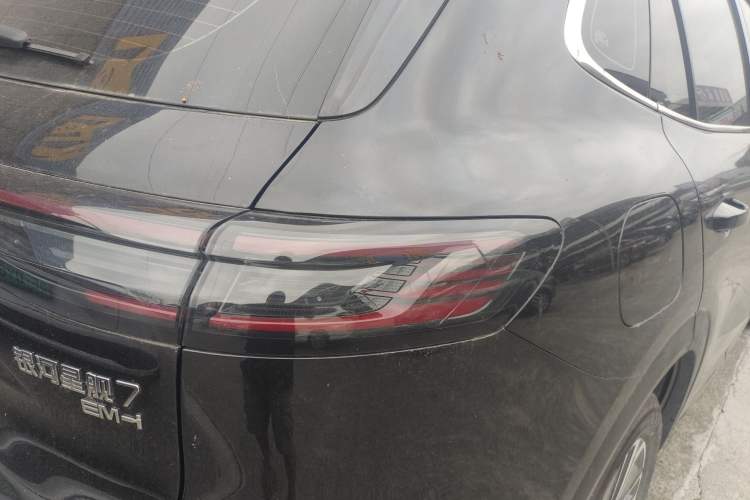 Used Geely Galaxy Xingjian 7 EM-i 2025 120km Exploration+ Version Exterior 3