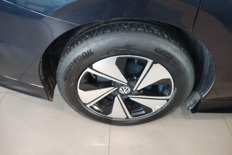 Used Volkswagen ID.7 VIZZION 2024 AIR model
