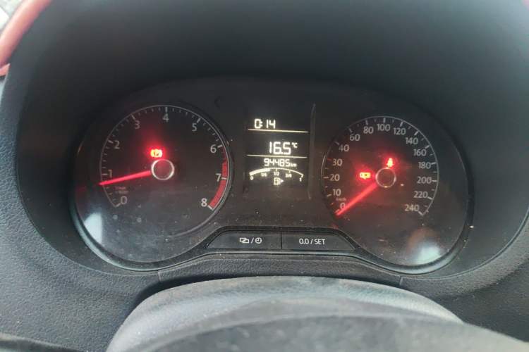 Used Volkswagen Polo 2016 1.4L Manual Fashion Model