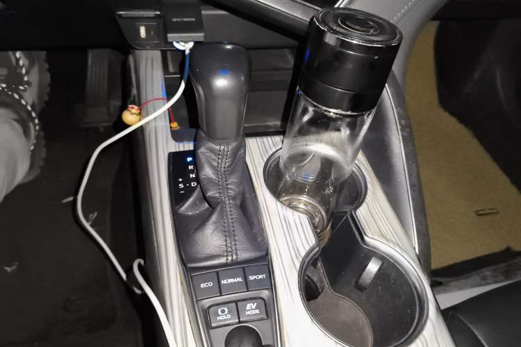 Used Toyota Camry 2018 Dual-Engine 2.5 HG Luxury Edition
