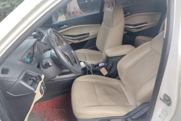 Used Ford Escort 2015 1.5L Automatic Fashion Model Left Front Seat