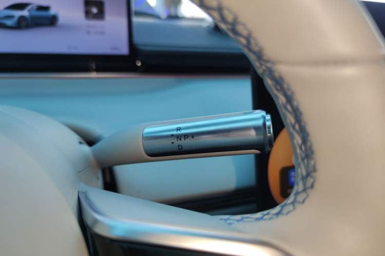 Used Hima Luxeed S7 2024 Ultra Four-Wheel Drive Flagship Edition Gear Lever