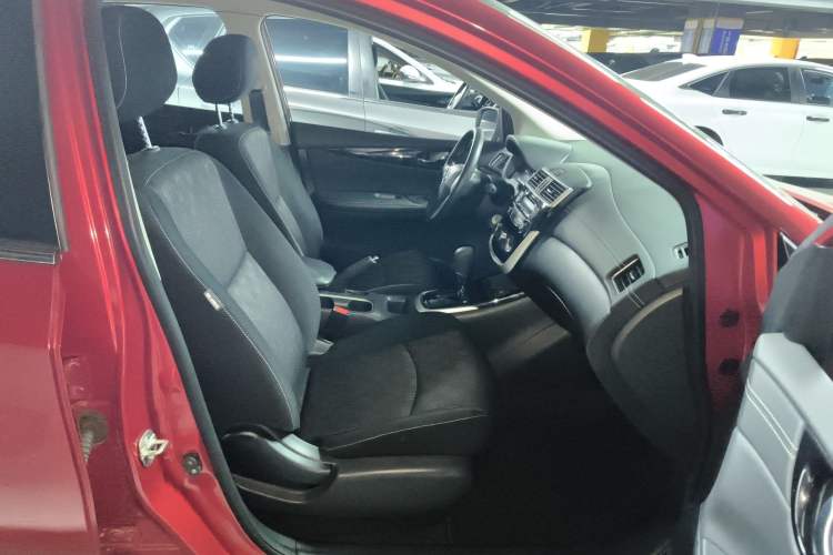 Used Nissan Tiida 2019 1.6L CVT Cool Edition China VI Standard Right Front Seat