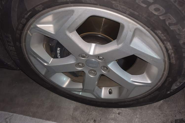 Used Land Rover Range SportNew Energy 2019 P400e SE Right Front Wheel Hub