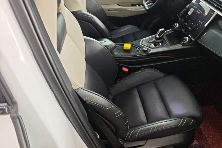 Used Lynk & Co 05 2020 2.0TD Two-Wheel Drive Shine Halo