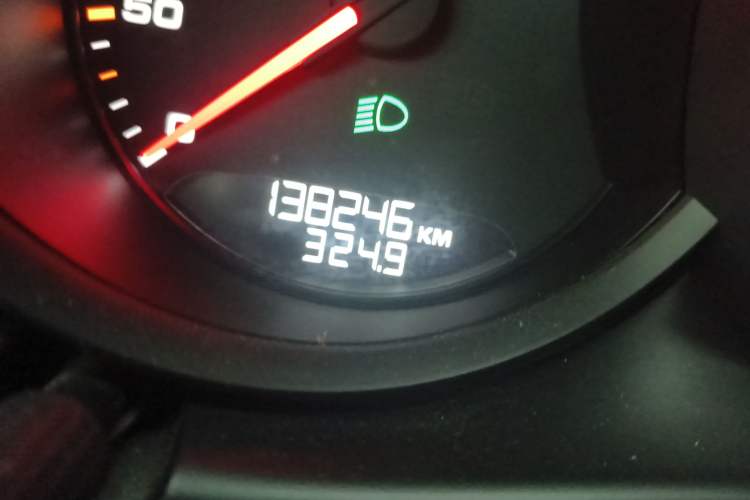 Used Porsche Macan 2017 Macan 2.0T Odometer Close Up