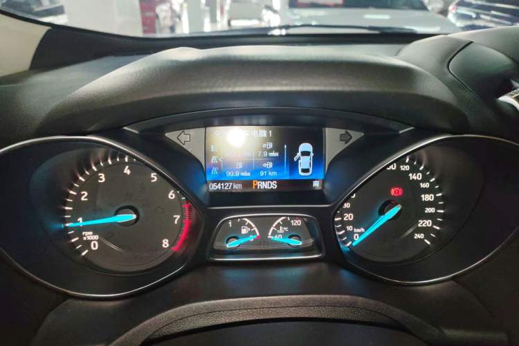 Used Ford Kuga 2018 EcoBoost 180 Two-Wheel-Drive Cognac Special Edition
