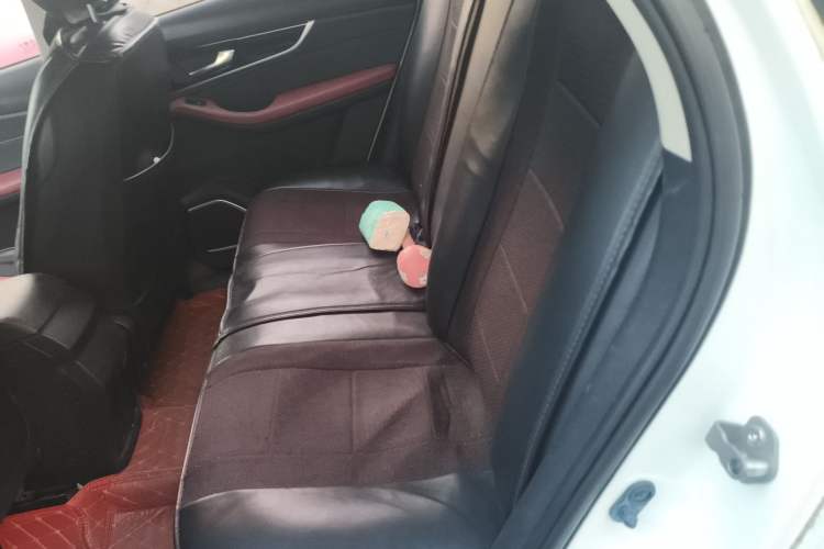 Used Bestune T33 2019 1.6L Automatic Luxury Edition China VI
