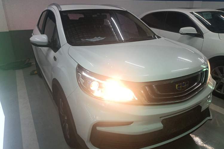 Used Geely Auto Vision X3 2019 Upgraded Model 1.5L Manual Elite Version Front Right 45 Deg