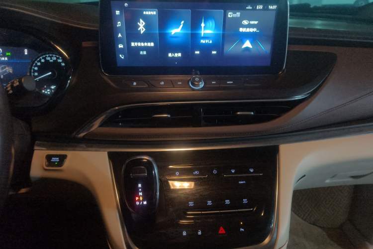 Used Buick GL8 2020 Land Business Class 652T Luxury Model Audio And AC Panel