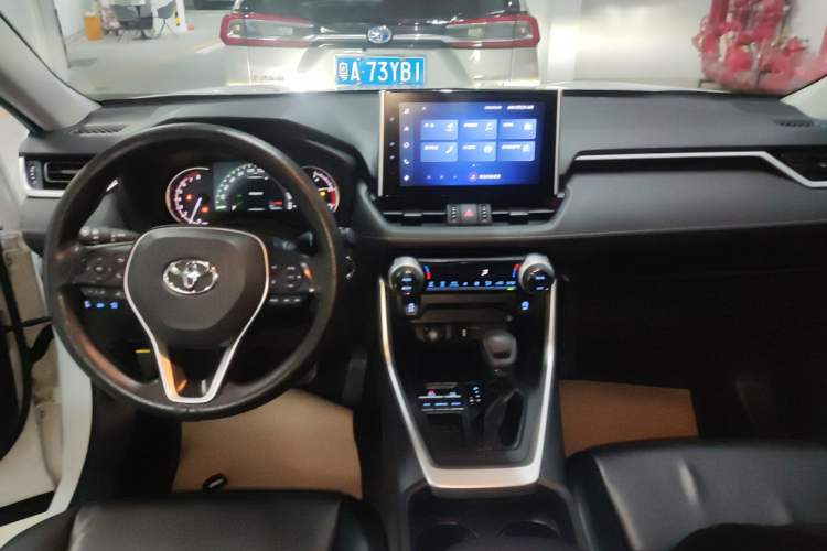 Used Toyota RAV4 2022 2.0L CVT Two-Wheel Drive Fashion Edition Audio And AC Panel