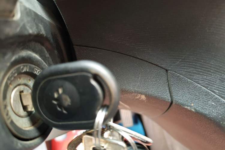 Used Wuling Hongguang 2015 1.5L S Basic Version China V Standard