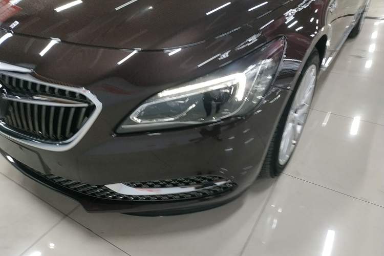 Used Buick LaCrosse 2018 28T Luxury Model
