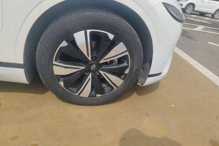 Used CHANGAN NEVO A07 2023 Range-Extended 200 Air Right Front Wheel Hub