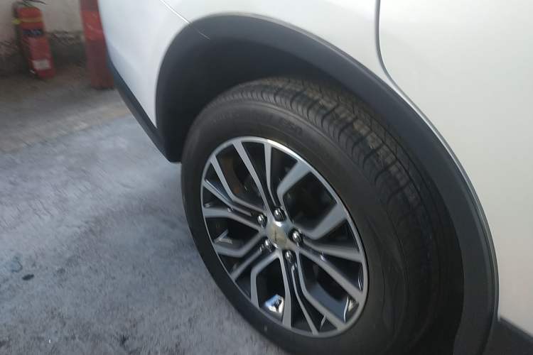 Used Mitsubishi Outlander 2018 2.0L Two-Wheel Drive Glory Edition 5 Seats