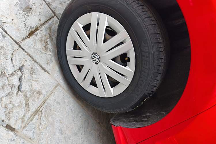 Used Volkswagen Polo 2018 1.5L Automatic Advanced Driving Model Right Rear Wheel Hub