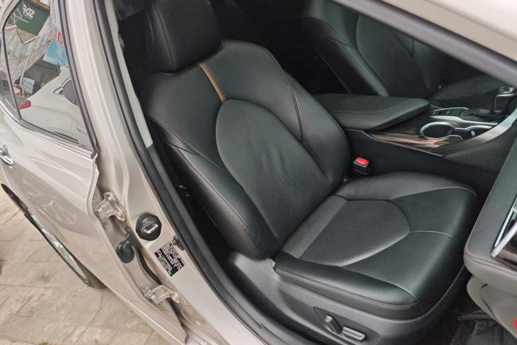 Used Toyota Camry 2019 2.0G Luxury Edition China V Standard
