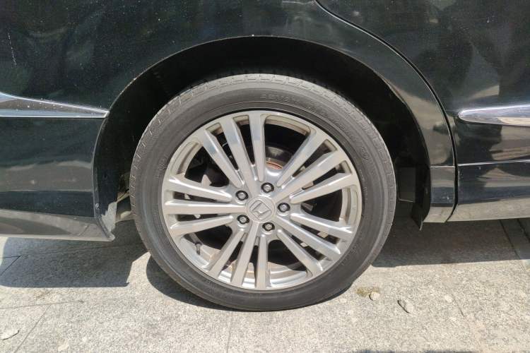 Used Honda Elysion 2016 2.4L Supreme Edition
