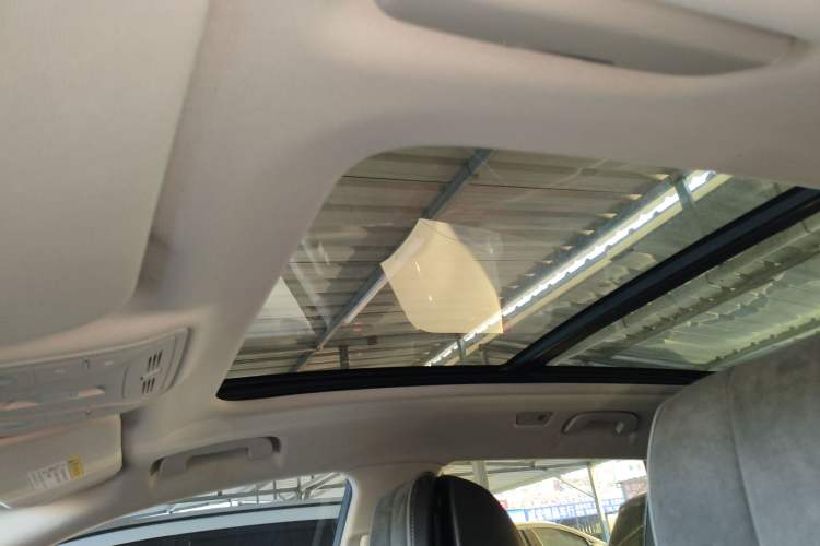 Used Hongqi HS5 2019 2.0T Smart Connect Flagship All-Wheel-Drive Version Headliner