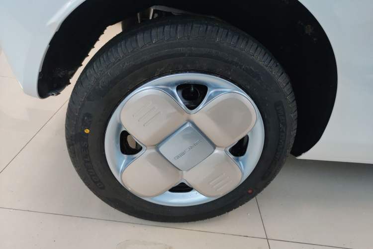 Used Geely Galaxy Panda 2024 Panda Mini 200km Endurance Bear