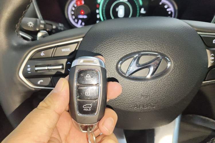 Used Hyundai Santa Fe 2019 380 TGDi TOP Automatic Two-Wheel Drive Flagship Version China VI Standard Vehicle Key