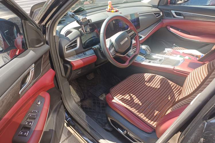 Used Dongfeng Fengon 580 2022 1.5T Automatic Enjoyment Model Driver Seat