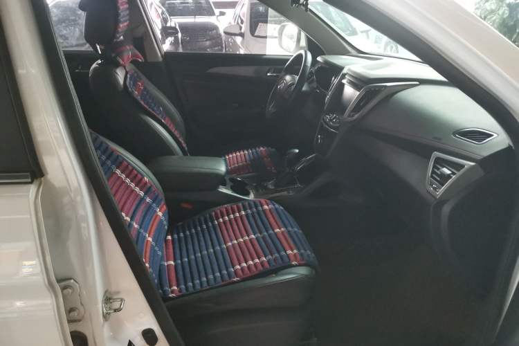 Used CHANGAN CS75 2017 Shangkui Edition 1.5T Automatic Fengxiang Model
