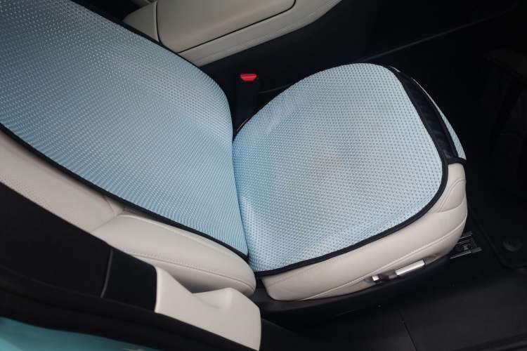 Used XPeng G6 2023 580 Long-Range Pro Right Front Seat