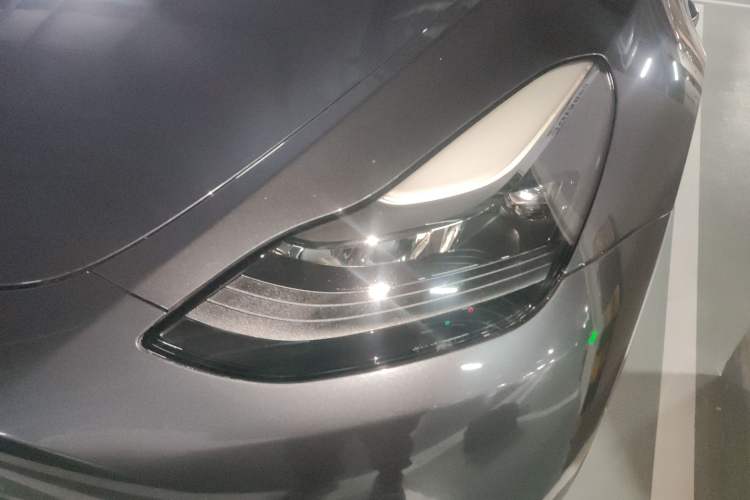 Used Tesla Model Y 2021 Standard Range Rear-Wheel Drive Version