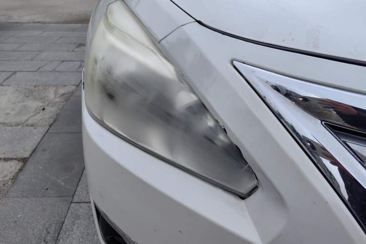 Used Nissan Teana 2013 2.0L XL Comfort Edition Right Front Headlight