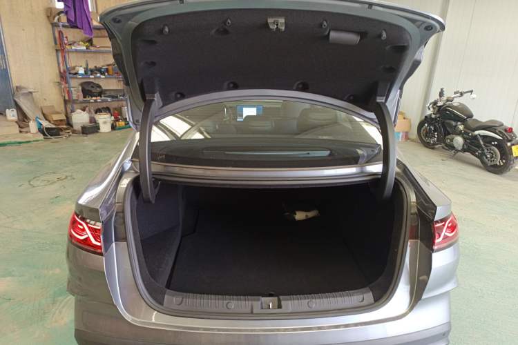 Used BYD Qin L 2025 DM-i Smart Drive 80KM Superior Model