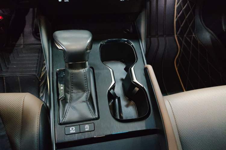 Used Lexus ES 2022 200 Excellence Edition