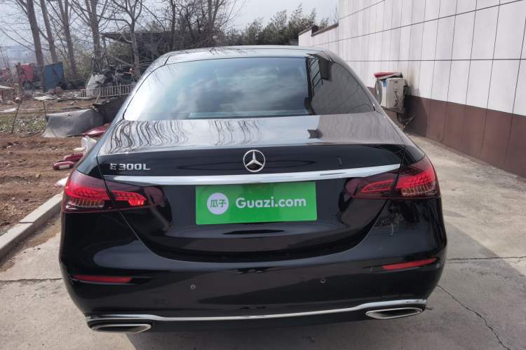 Used Mercedes-Benz E-Class 2023 Updated E 300 L Fashion Edition
