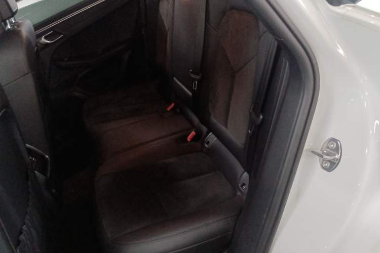 Used Porsche Macan 2021 Macan 2.0T