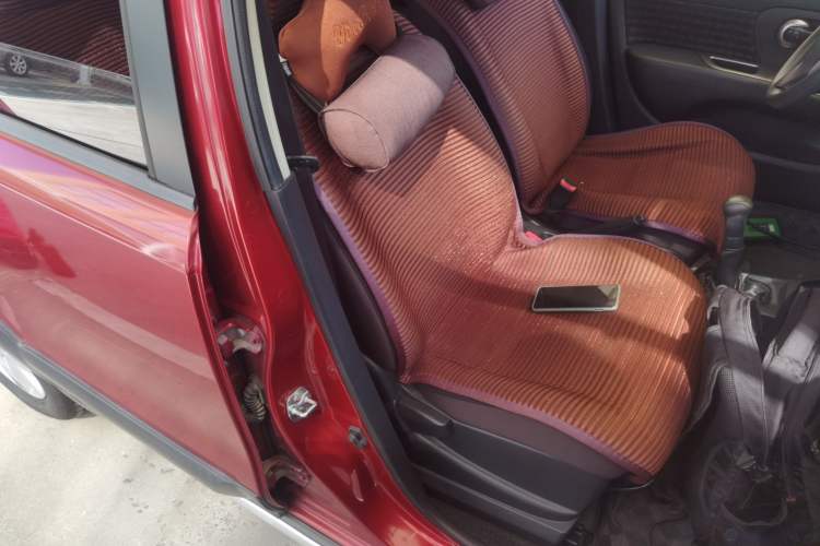 Used Nissan Livina 2013 Jingrui 1.6XL Manual Comfort Edition