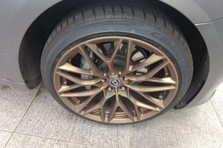 Used Tesla Model 3 2021 Standard Range Rear-Wheel Drive Upgraded Version 3D6 Right Front Wheel Hub